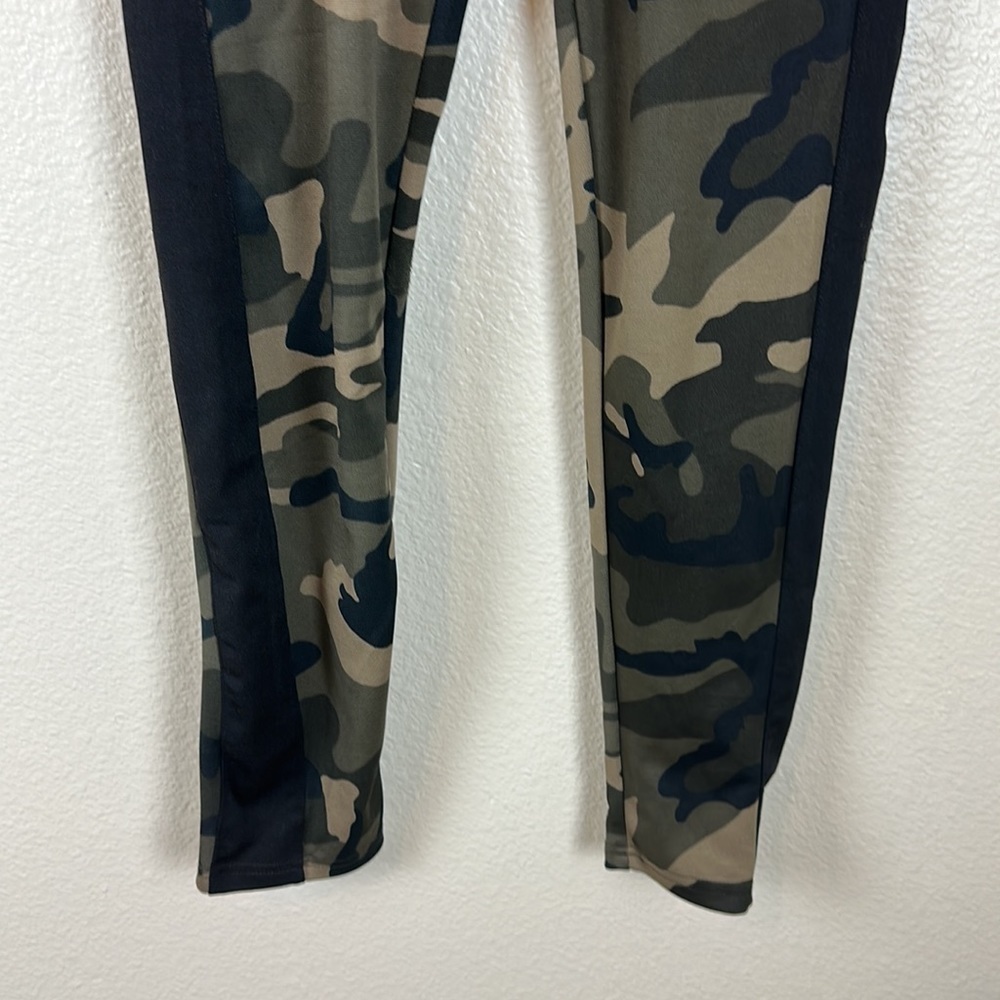 AMERICAN BAZI CAMO JOGGERS - Picture 3 of 9